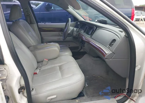 2003 Mercury Grand Marquis Gs from USA, damaged, VIN 2MEFM74WX3X677177